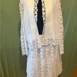 Elie Tahari White Wedding Suit with Intricate Lace
